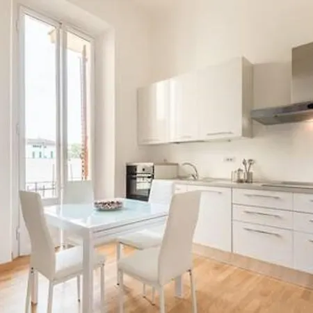 Flawless Duomo Apartman *